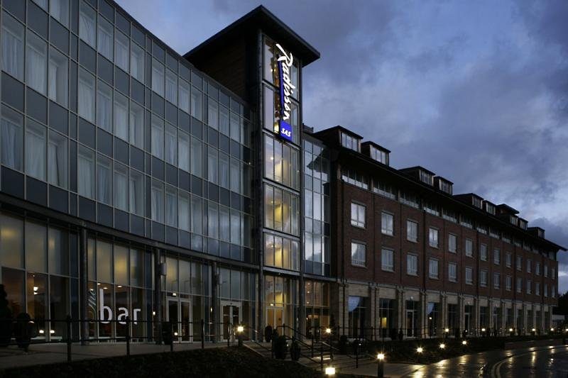Radisson Blu Hotel Durham at dusk